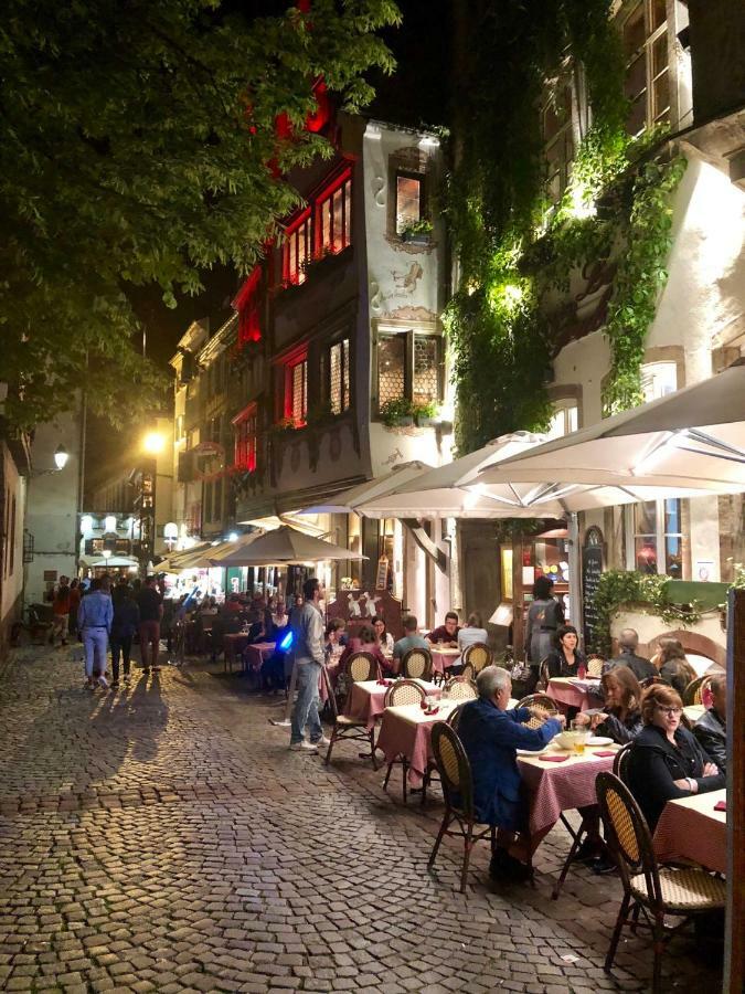 Grand 3 Pieces Stationnement Gratuit Dans La Rue Apartman Strasbourg Kültér fotó